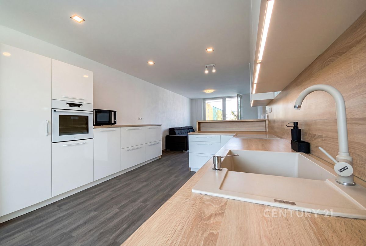 Prodej bytu 4+kk 93 m² – fotografie 4