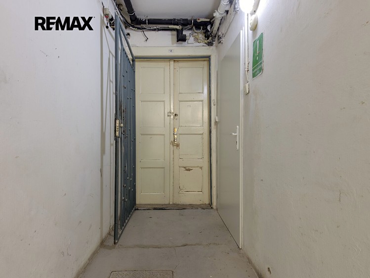 Gewerbefläche zum Kauf, 77 m² (16 von 23)