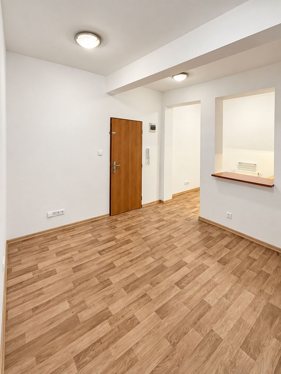 Pronájem bytu 1+kk 22 m² – fotografie 2