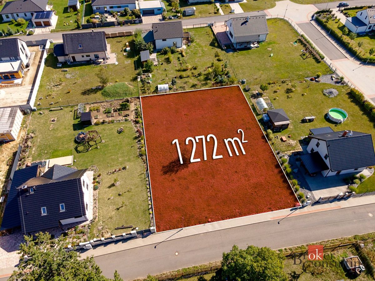Prodej pozemku 1272 m²