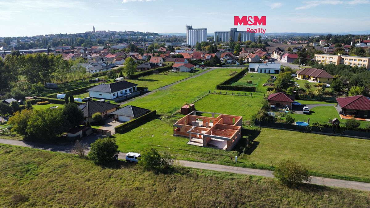 Prodej stavebního pozemku 1044 m²