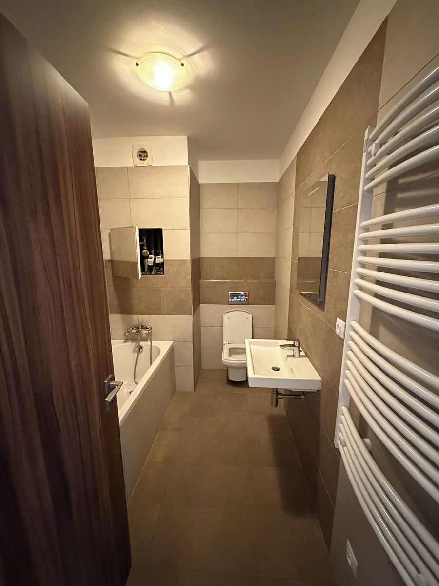 Pronájem bytu 2+kk 61 m² – fotografie 3