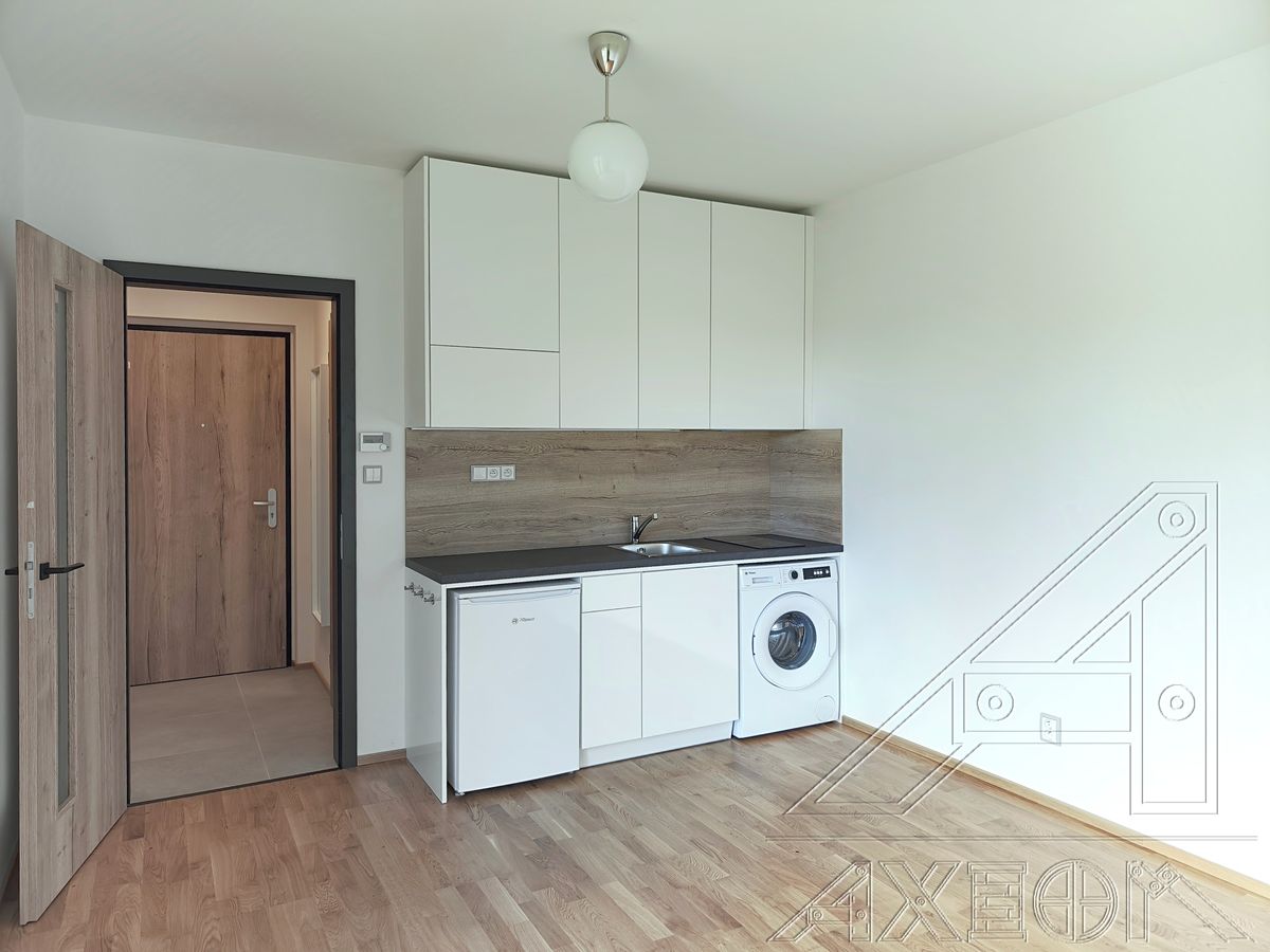 Pronájem bytu 1+kk 23 m² – fotografie 2