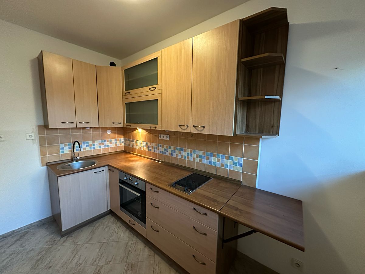Pronájem bytu 1+1 38 m² – fotografie 5