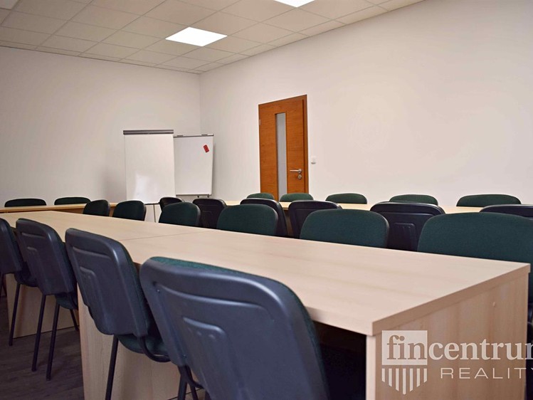 Комерційне приміщення в оренду, 36 м² (1 з 9)