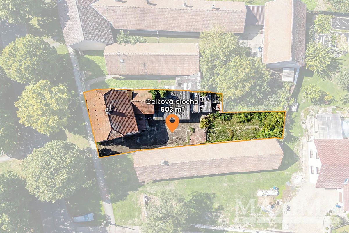 Prodej rodinného domu 244 m², pozemek 503 m² – fotografie 2