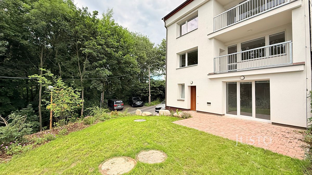 Pronájem bytu 2+kk 65 m²