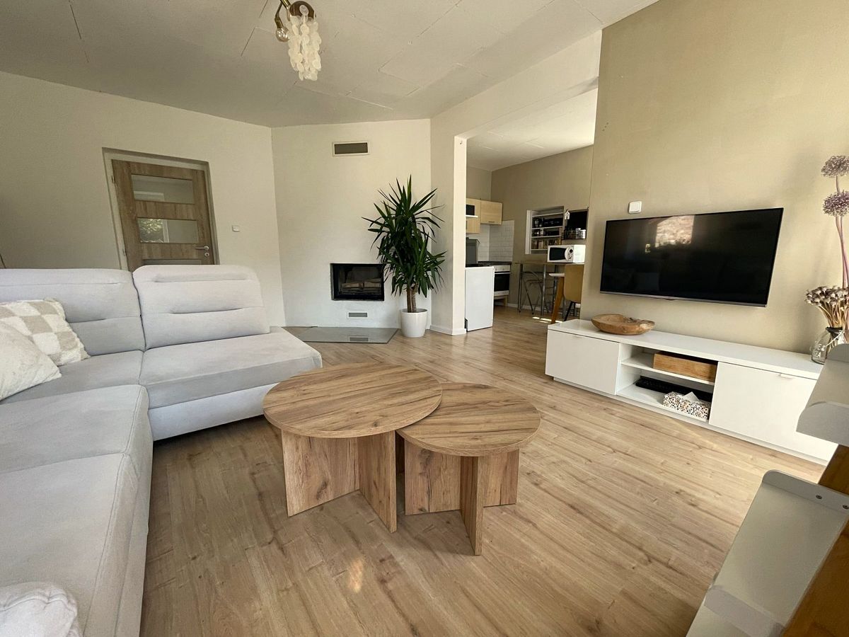 Prodej rodinného domu 125 m², pozemek 1172 m² – fotografie 2