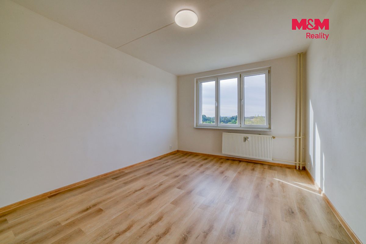 Pronájem bytu 1+1 35 m² – fotografie 2