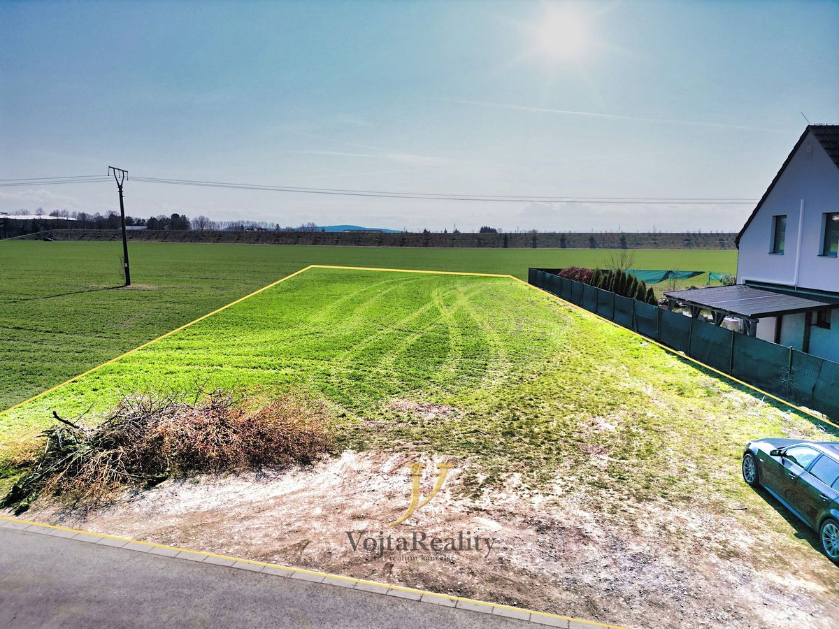 Prodej stavebního pozemku 1500 m² – fotografie 2