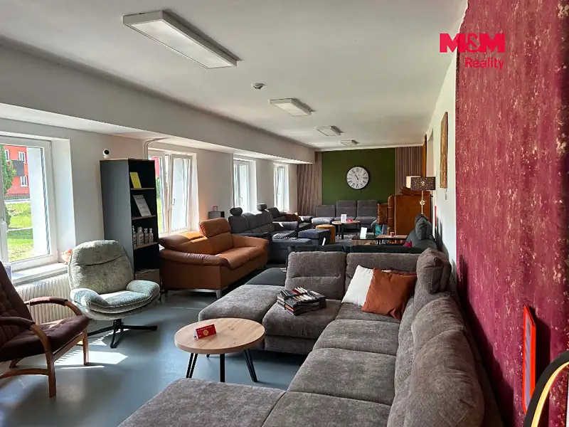 Pronájem obchodního prostoru 181 m², Opava – náhled fotky 2