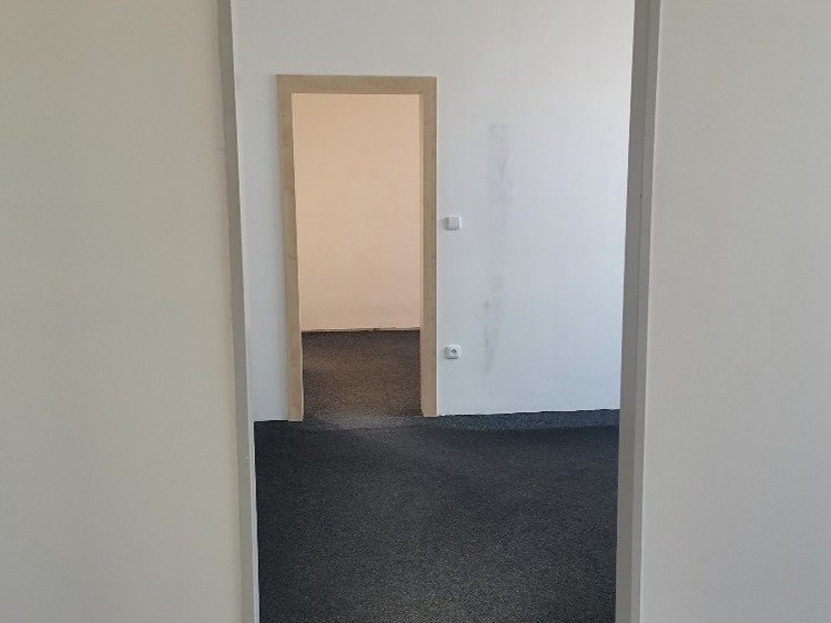 Комерційне приміщення в оренду, 17 м² (10 з 18)