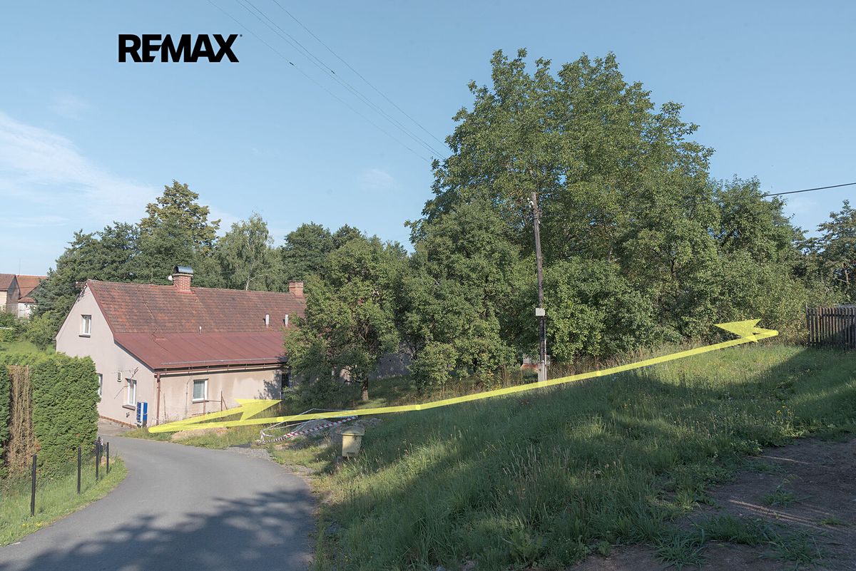 Prodej stavebního pozemku 1222 m² – fotografie 2