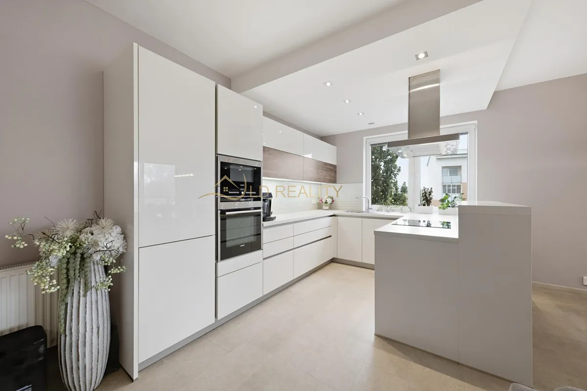 Prodej bytu 2+kk 71 m²