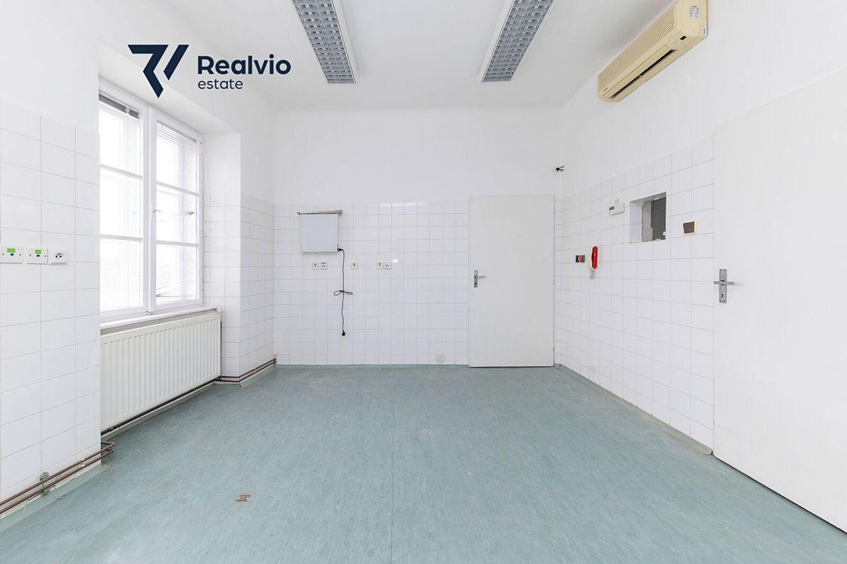 Pronájem obchodního prostoru 70 m² – fotografie 3