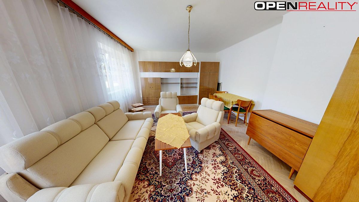 Prodej rodinného domu 177 m², pozemek 609 m² – fotografie 2