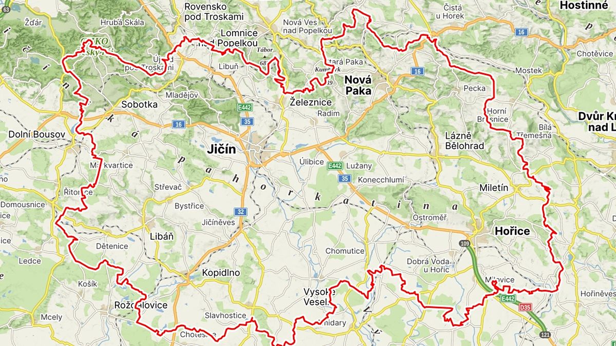 Prodej pole 300000 m²