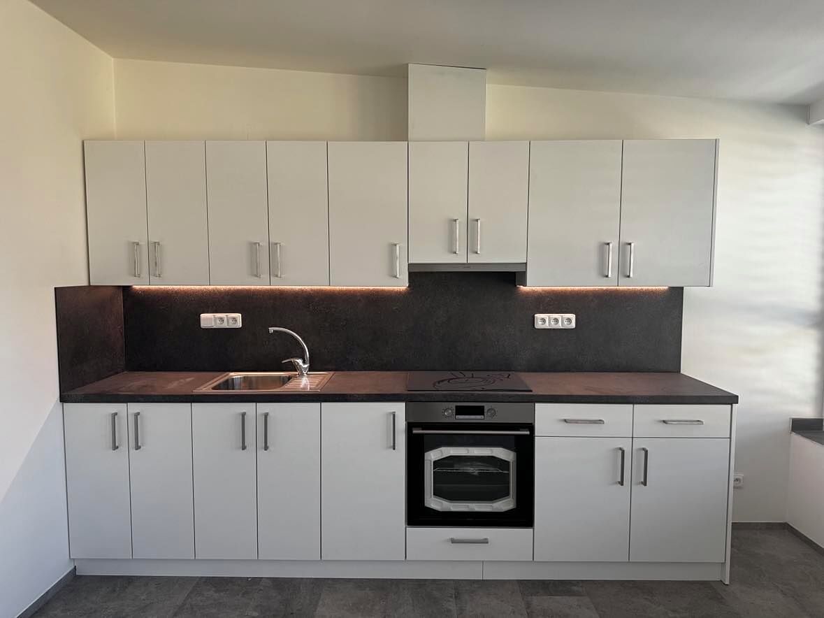 Pronájem bytu 2+kk 40 m² – fotografie 2