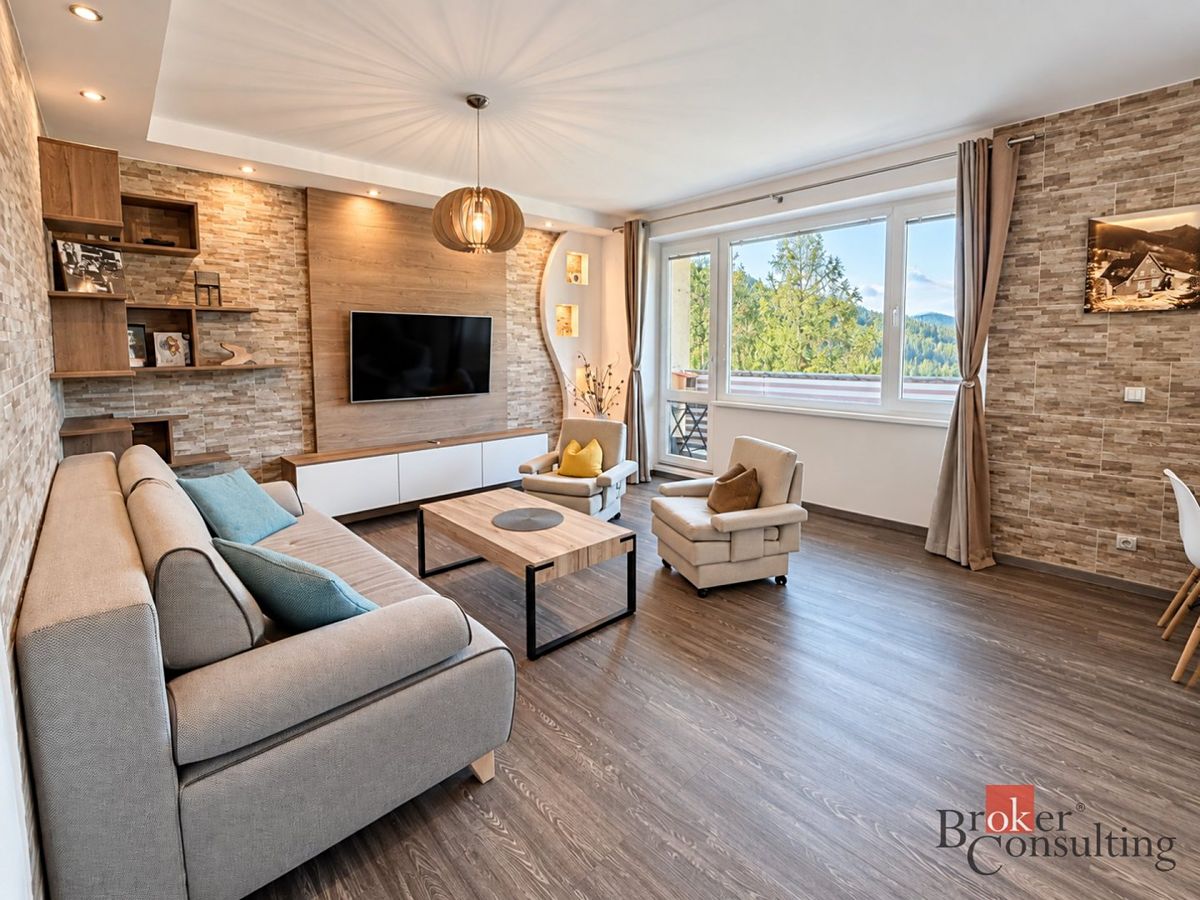 Pronájem bytu 3+kk 67 m² – fotografie 2
