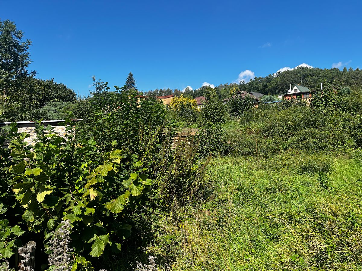 Prodej stavebního pozemku 949 m² – fotografie 4
