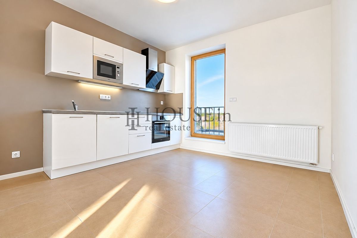 Pronájem bytu 3+kk 98 m² – fotografie 3