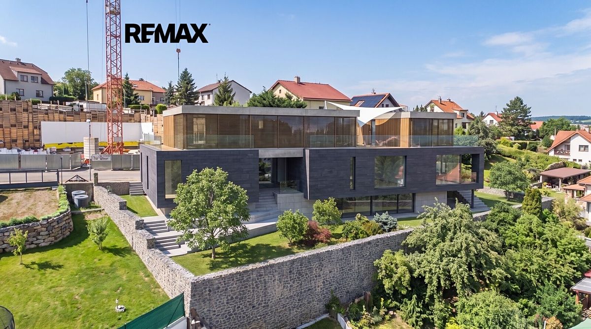 Prodej stavebního pozemku 653 m² – fotografie 3