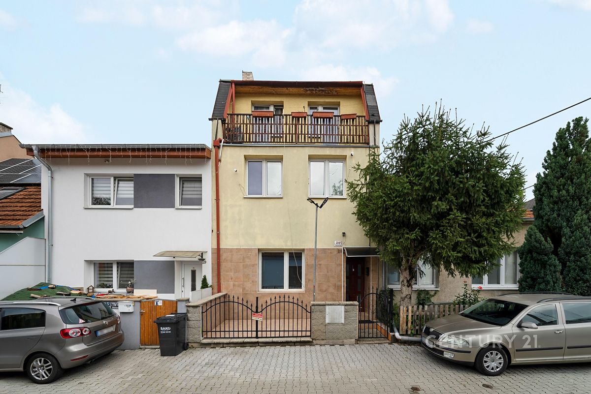 Prodej vícegeneračního domu 240 m², pozemek 240 m²
