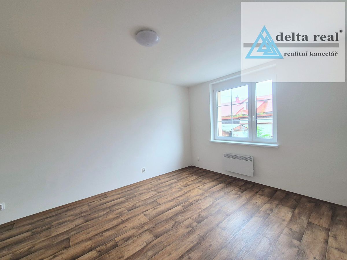 Pronájem bytu 2+kk 40 m² – fotografie 3