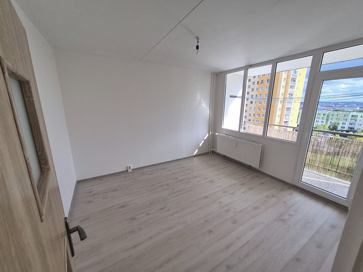 Pronájem bytu 4+1 85 m² – fotografie 5