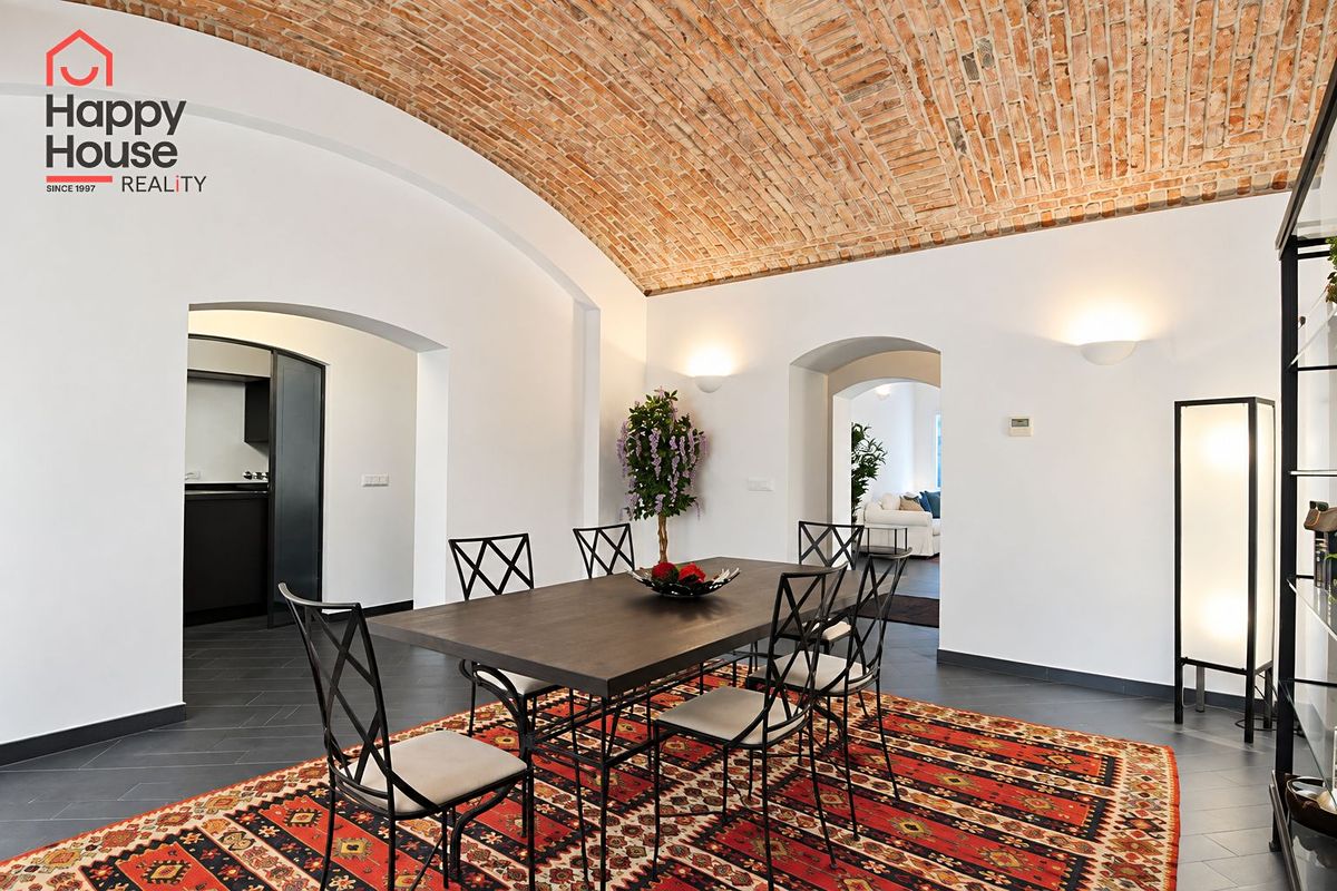 Pronájem bytu 4+1 149 m²