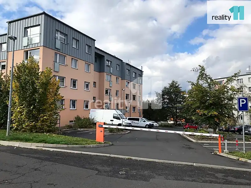 Prodej bytu 1+1 50 m², Karlovy Vary – náhled fotky 1