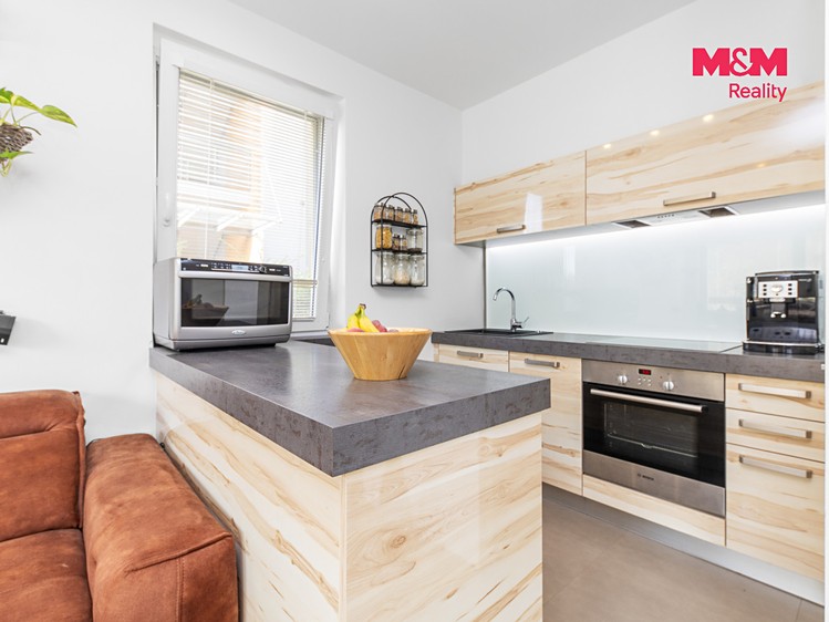 Prodej bytu 2+kk, 57 m² (2 z 17)
