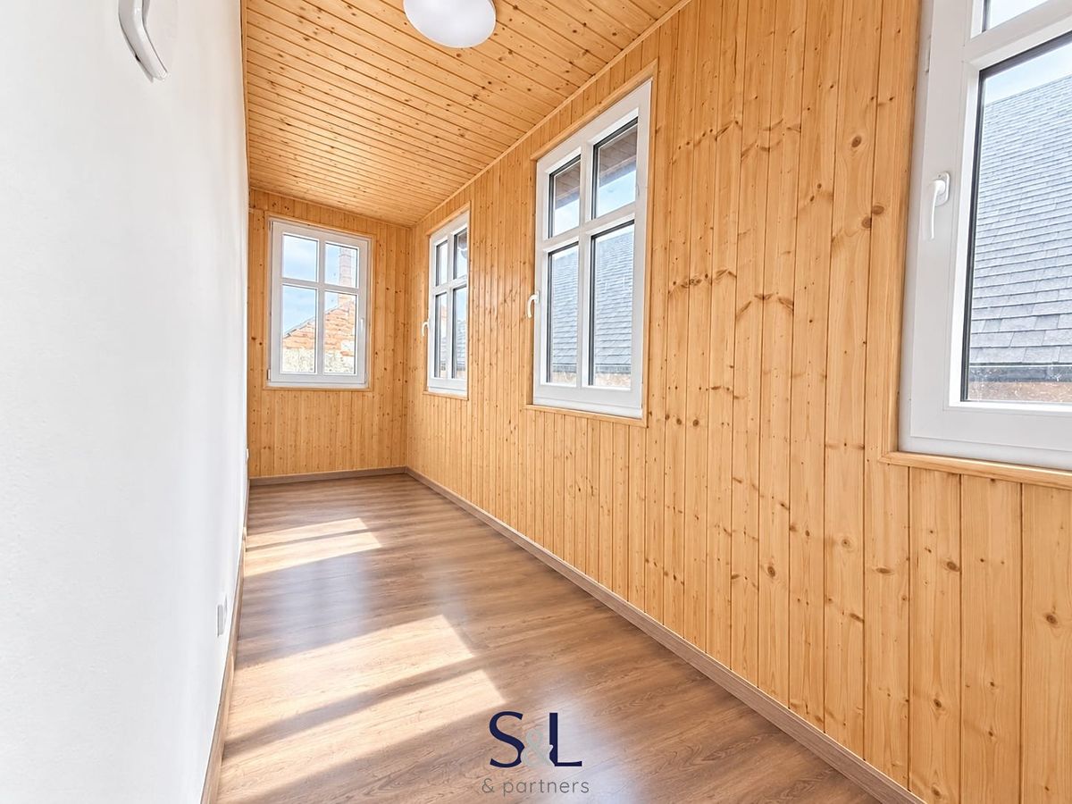 Pronájem bytu 1+kk 37 m² – fotografie 3