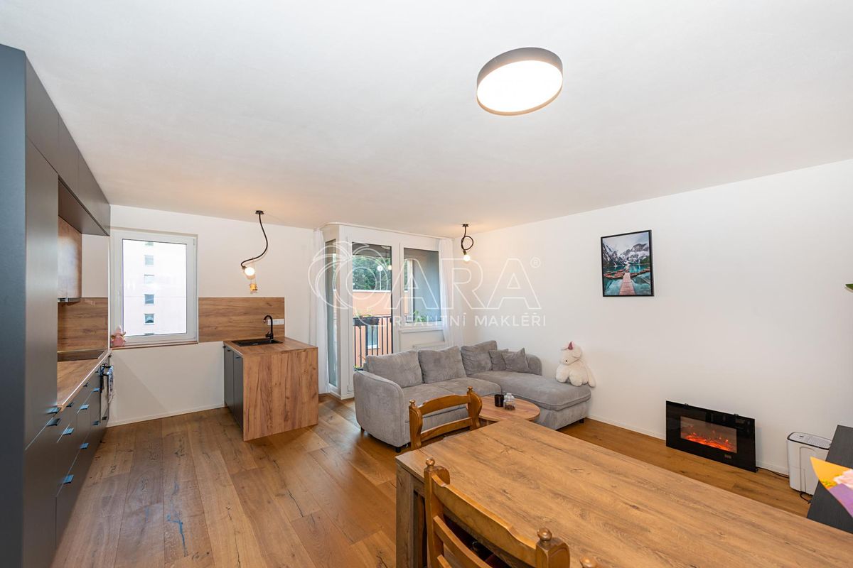 Pronájem bytu 2+kk 61 m² – fotografie 4