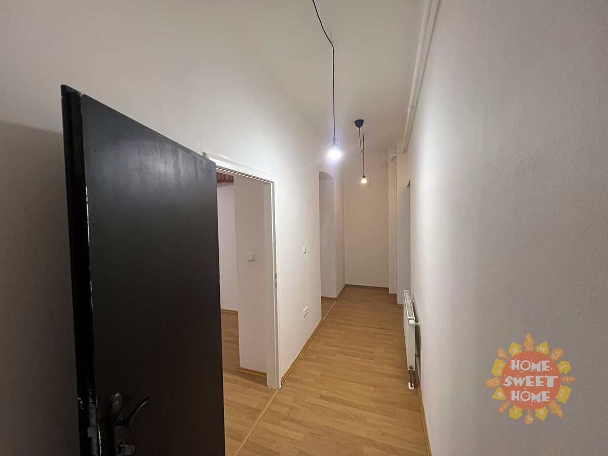 Pronájem kanceláře 136 m² – fotografie 3