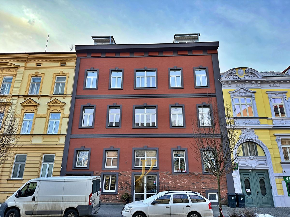 Pronájem bytu 3+kk 83 m² – fotografie 2