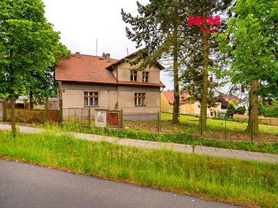Prodej rodinného domu 164 m², pozemek 2479 m²