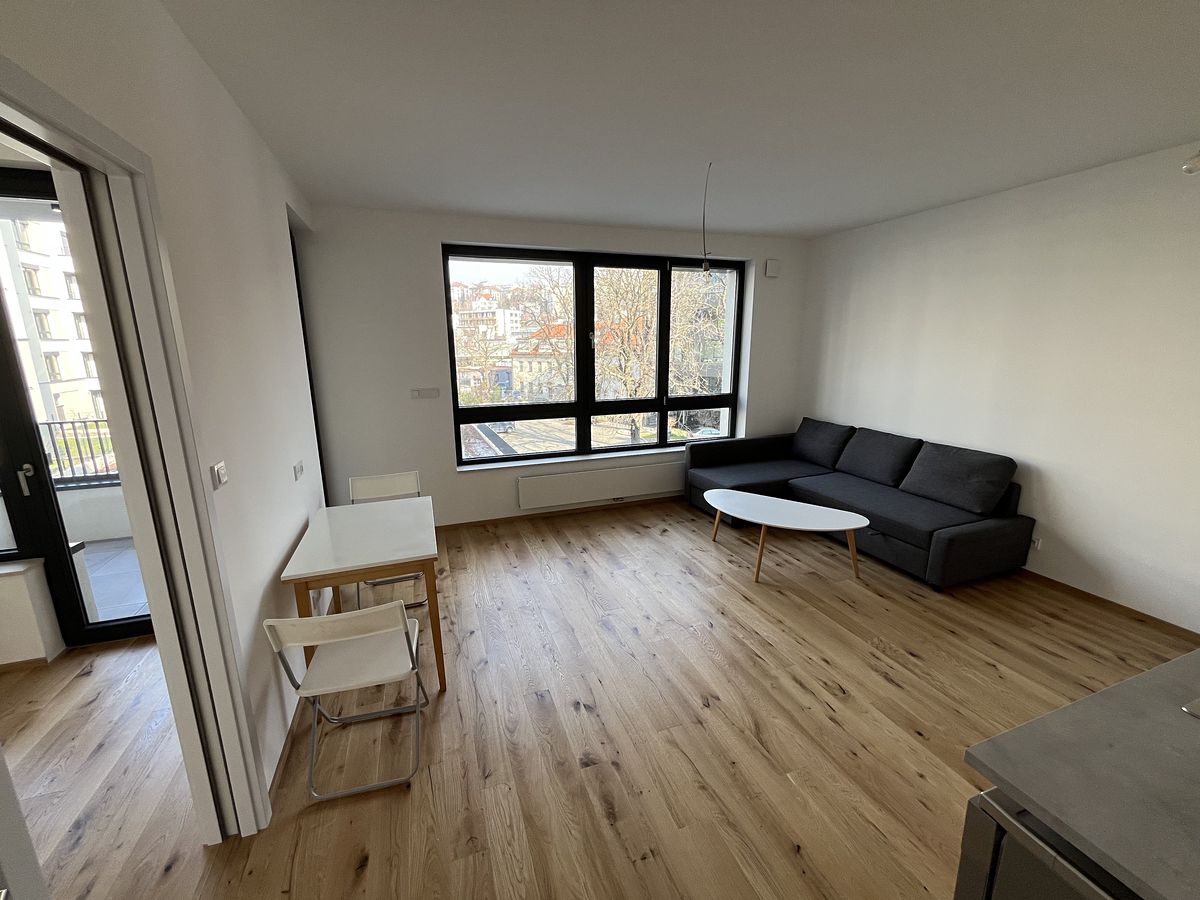 Pronájem bytu 2+kk 39 m² – fotografie 3