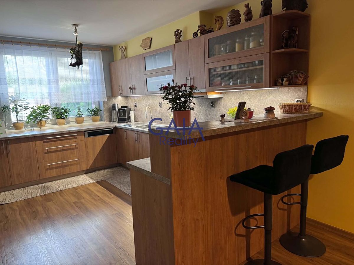 Prodej rodinného domu 128 m², pozemek 396 m² – fotografie 3