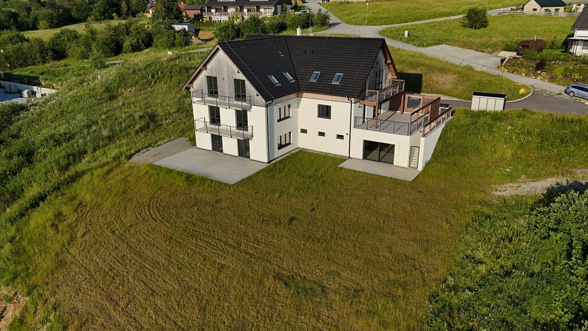 Prodej vícegeneračního domu 602 m², pozemek 2000 m²
