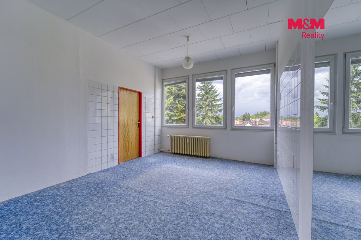 Pronájem obchodního prostoru 39 m² – fotografie 2