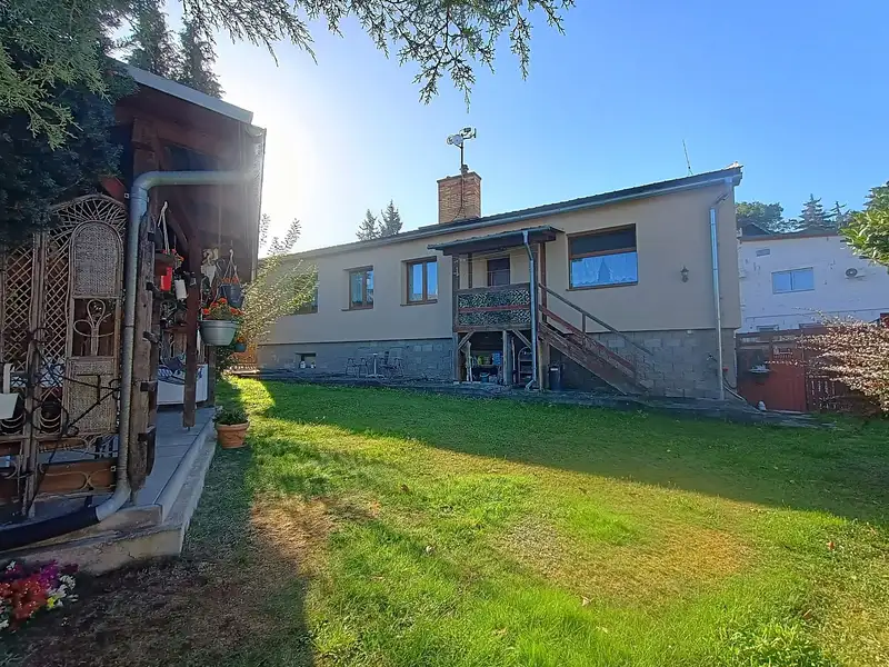 Prodej rodinného domu 268 m², pozemek 1347 m², Plzeň – náhled fotky 2