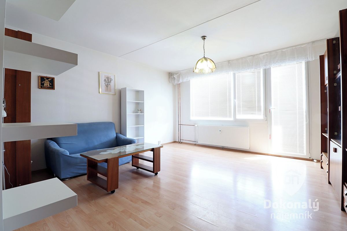 Pronájem bytu 2+1 77 m² – fotografie 2