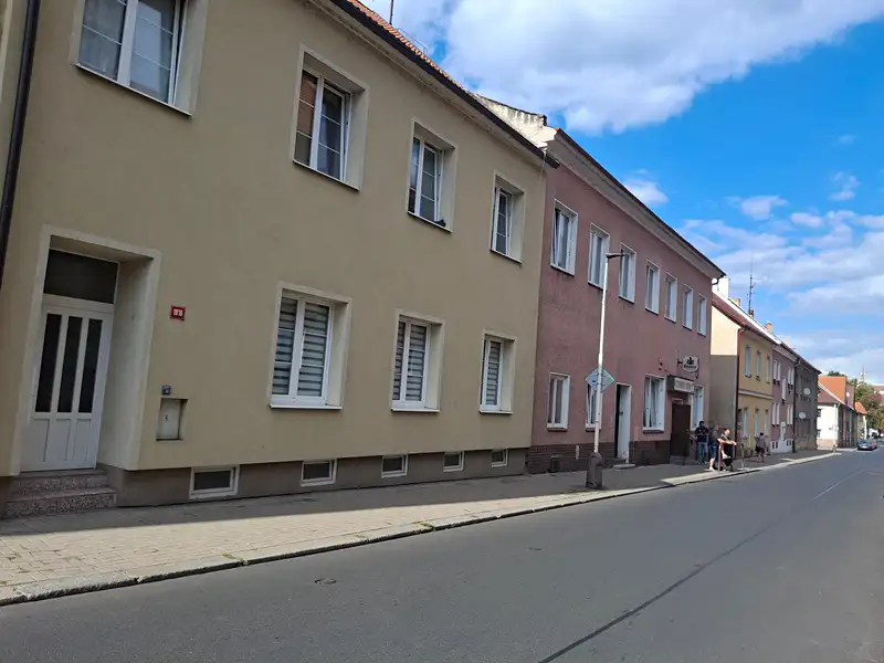 Pronájem bytu 1+1 40 m², Žatec – náhled fotky 1