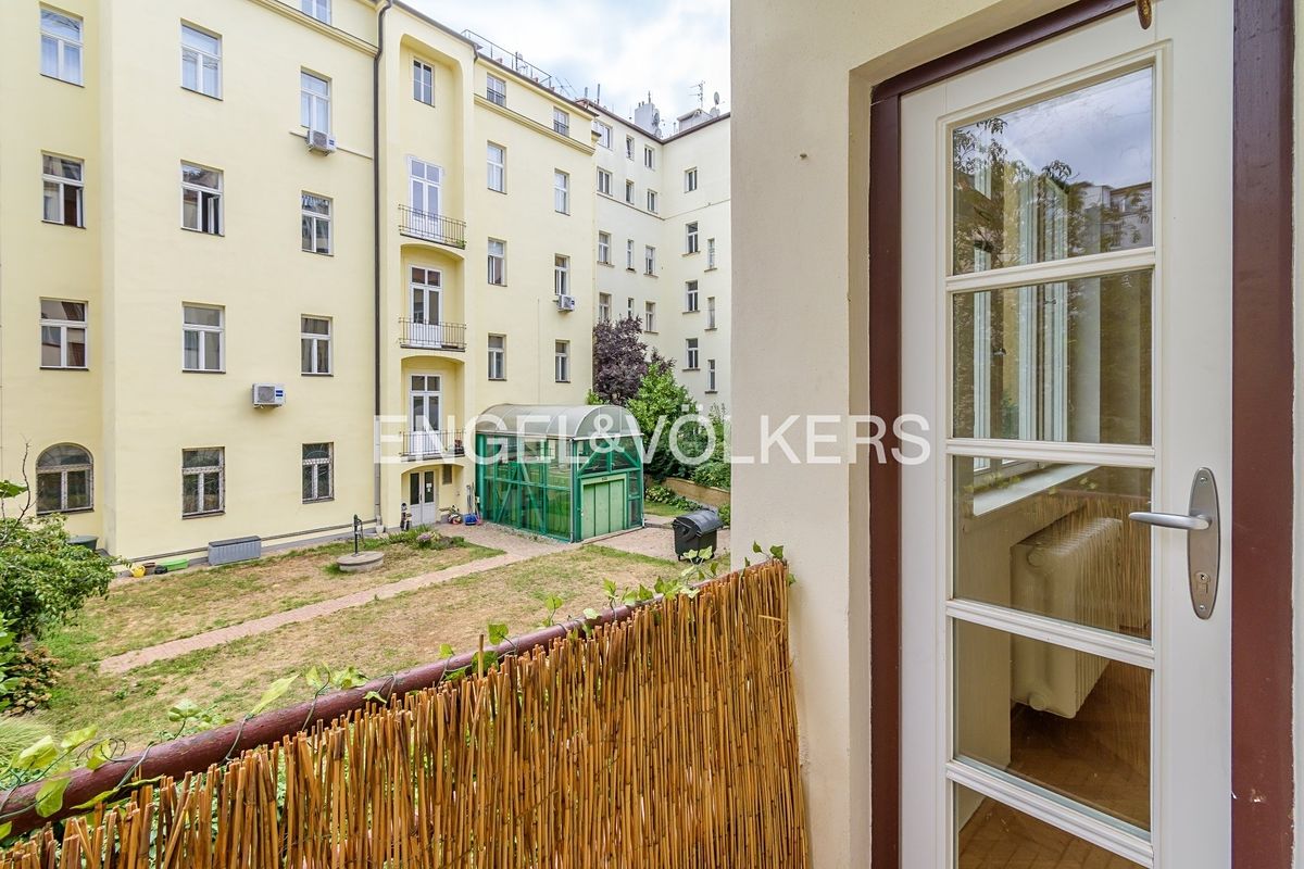 Pronájem bytu 2+kk 48 m² – fotografie 3