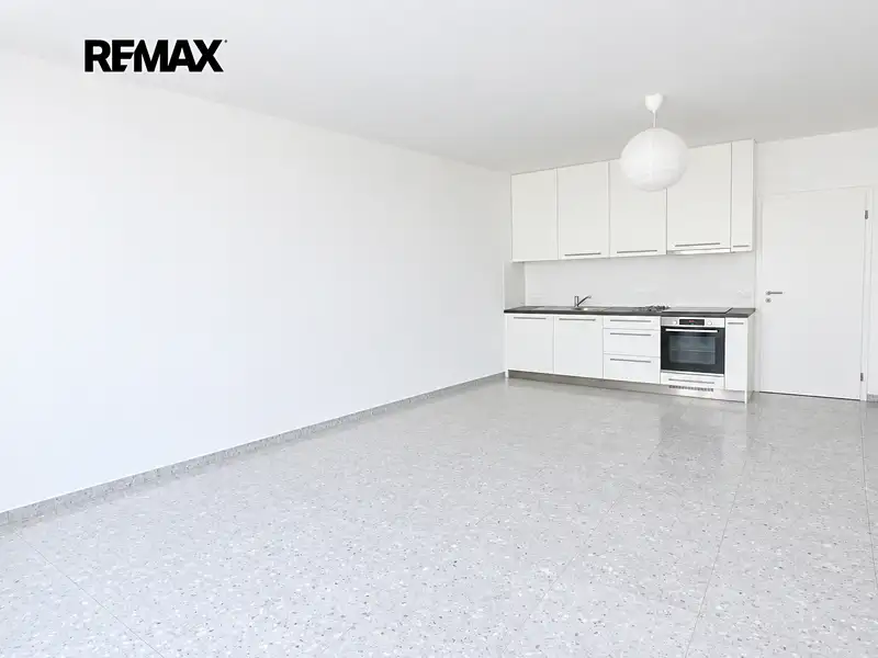 Pronájem bytu 1+kk 35 m², Kolín – náhled fotky 3