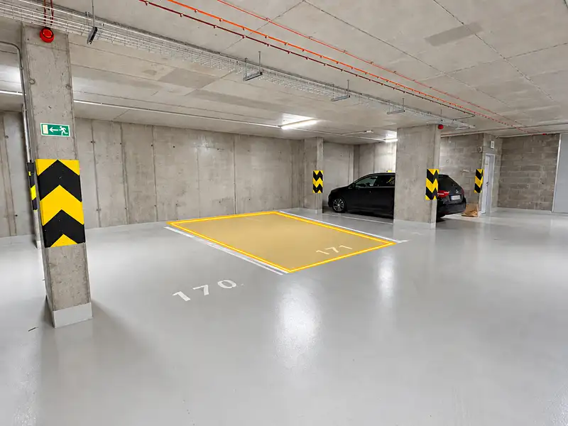 Prodej garážového stání 12 m², Praha – náhled fotky 2