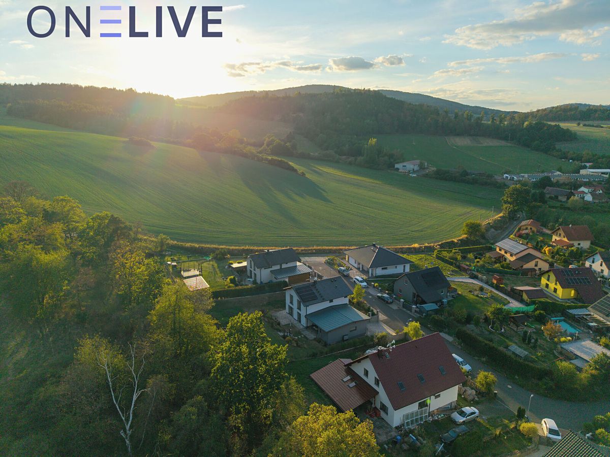 Prodej rodinného domu 151 m², pozemek 919 m² – fotografie 2