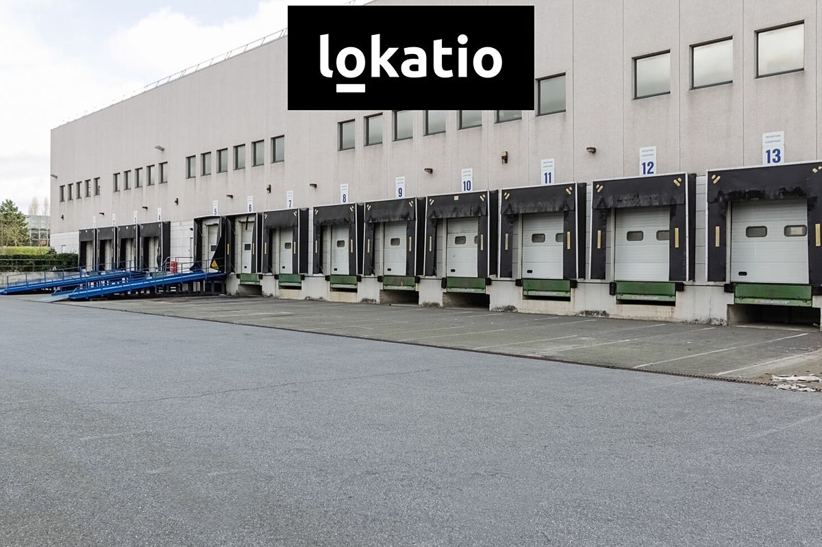 Pronájem skladového prostoru 15715 m² – fotografie 2