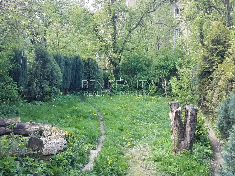 Pronájem rodinného domu 71 m², pozemek 140 m², Zlín – náhled fotky 2